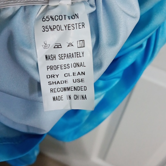 Ruched Maxi Dress - Picture 3 of 4